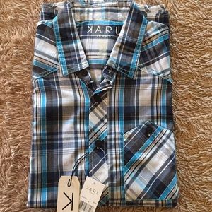 Men’s button down short sleeve shirt